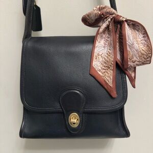 Coach Vintage 1998 Shelburne Flap 9038 
Crossbody - Navy USA